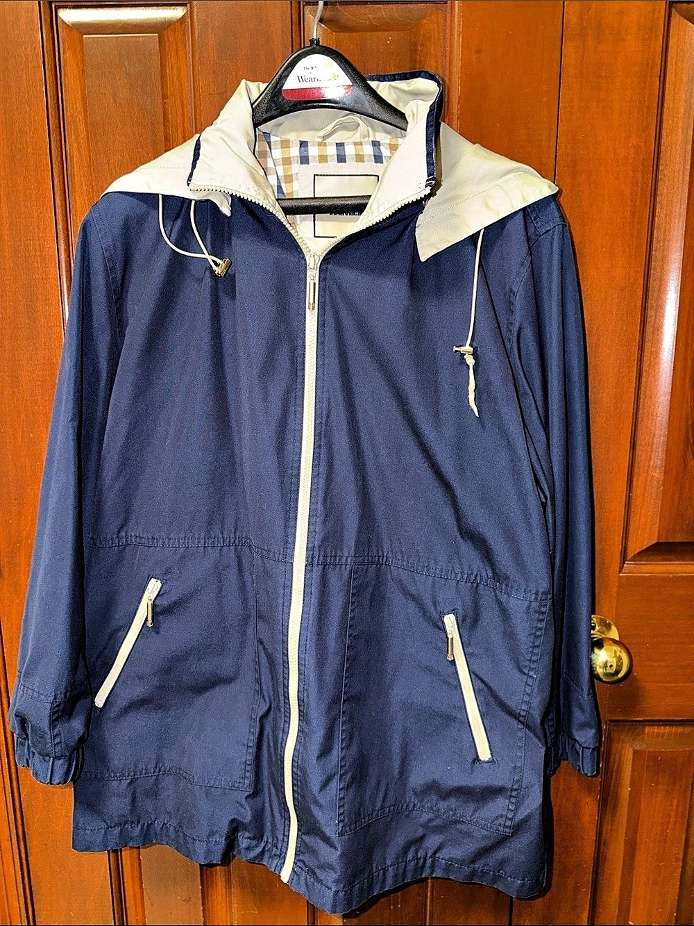 Weather Tamer Women's Hooded Windbreaker in Blue & White Like New